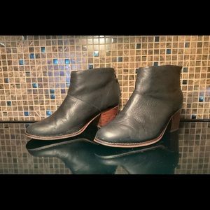 Toms leather booties